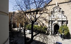 La Perla Granada Suites